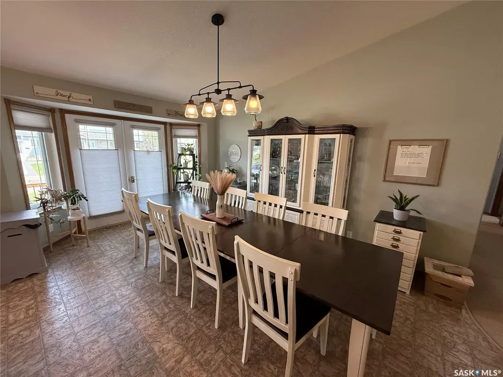 308 5th Street W Carnduff SK S0C 0S0