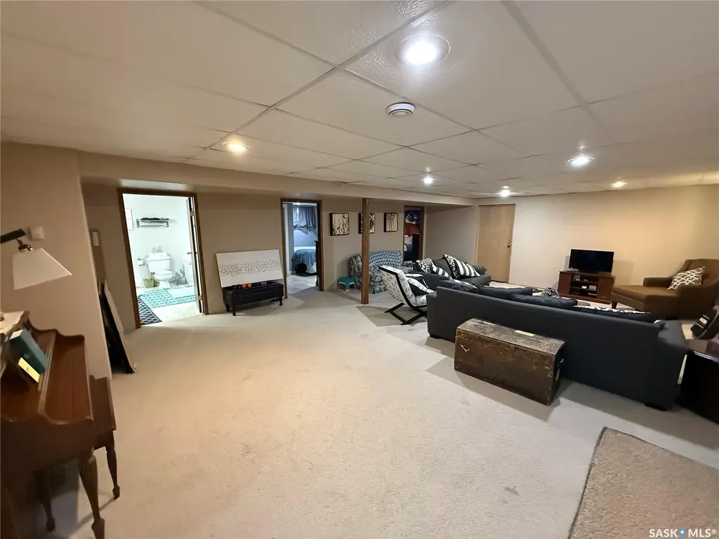 308 5th Street W Carnduff SK S0C 0S0