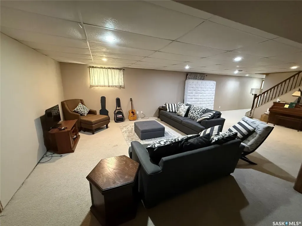 308 5th Street W Carnduff SK S0C 0S0