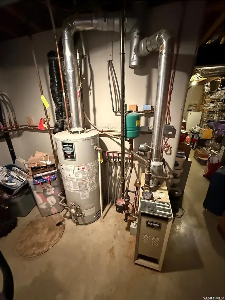 308 5th Street W Carnduff SK S0C 0S0