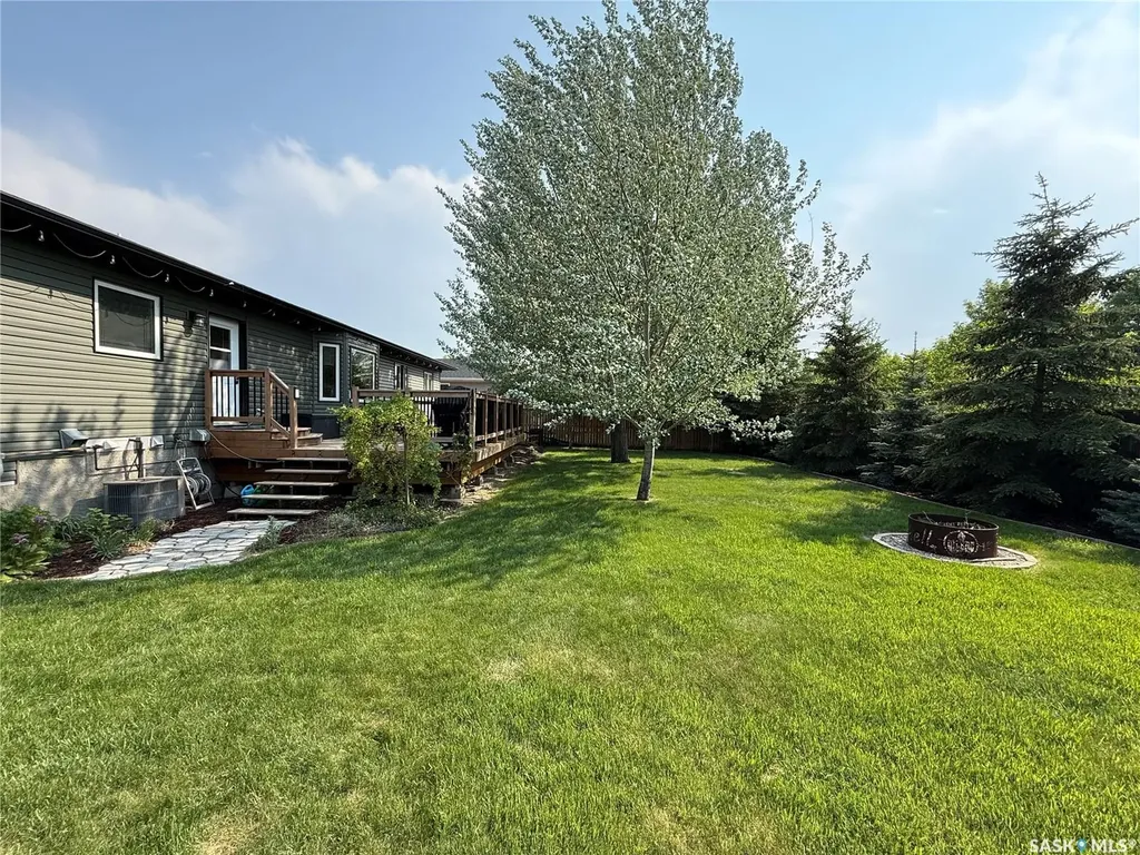 308 5th Street W Carnduff SK S0C 0S0