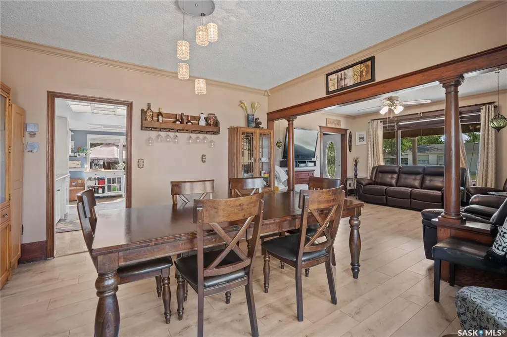 205 5th Avenue E Gravelbourg SK S0H 1X0