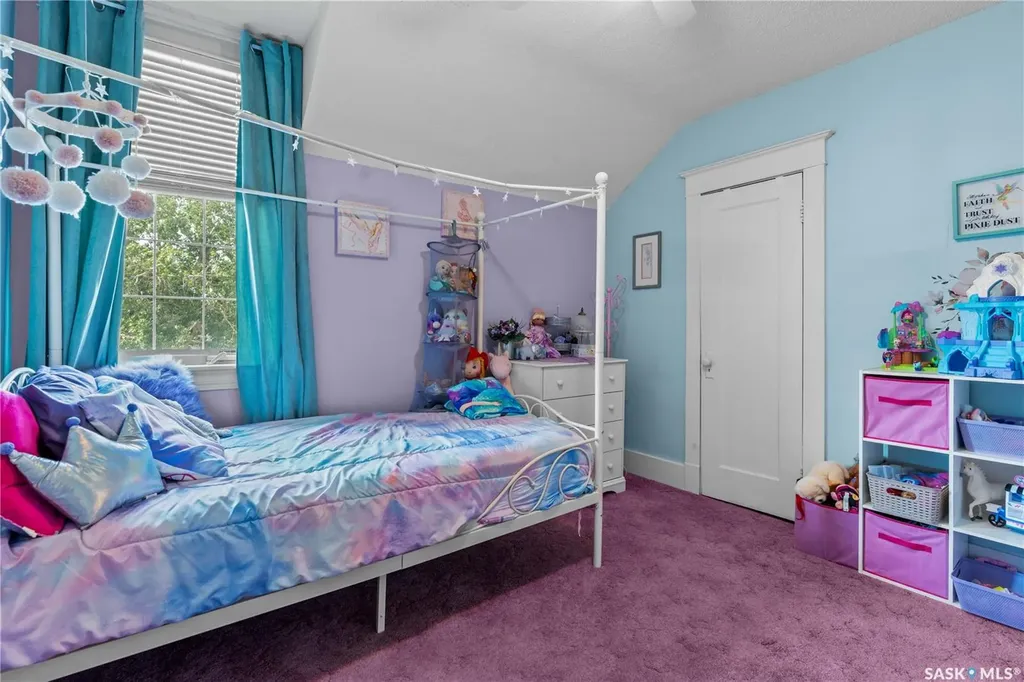 205 5th Avenue E Gravelbourg SK S0H 1X0