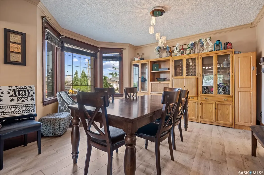 205 5th Avenue E Gravelbourg SK S0H 1X0