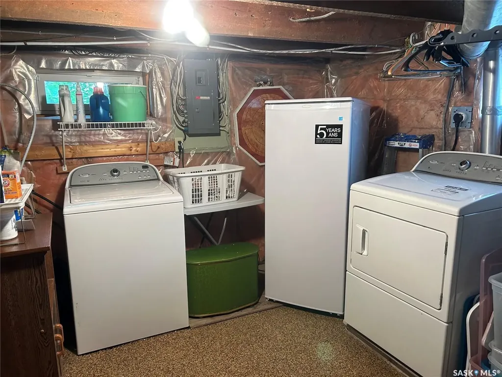 213 Third Street E Carnduff SK S0C 0S0