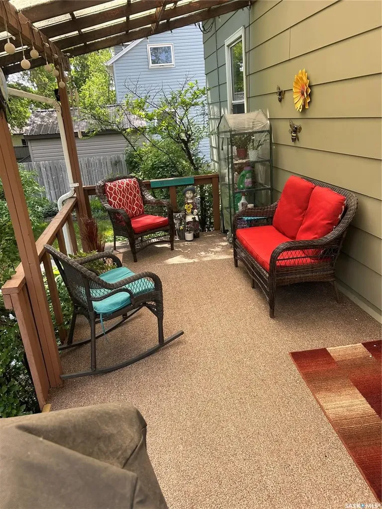 213 Third Street E Carnduff SK S0C 0S0