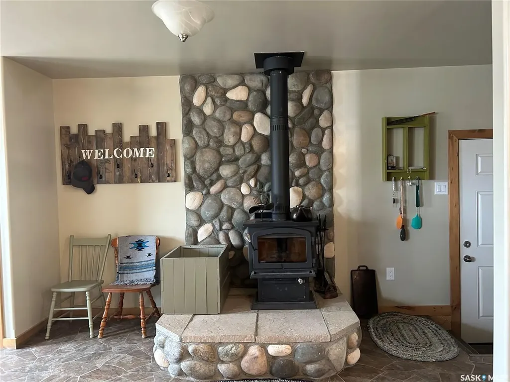 455 4th Street Carrot River SK S0E 0L0