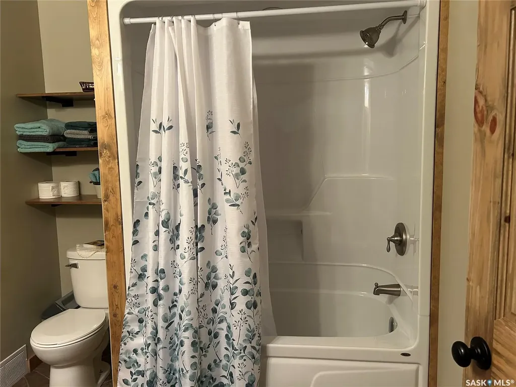 455 4th Street Carrot River SK S0E 0L0