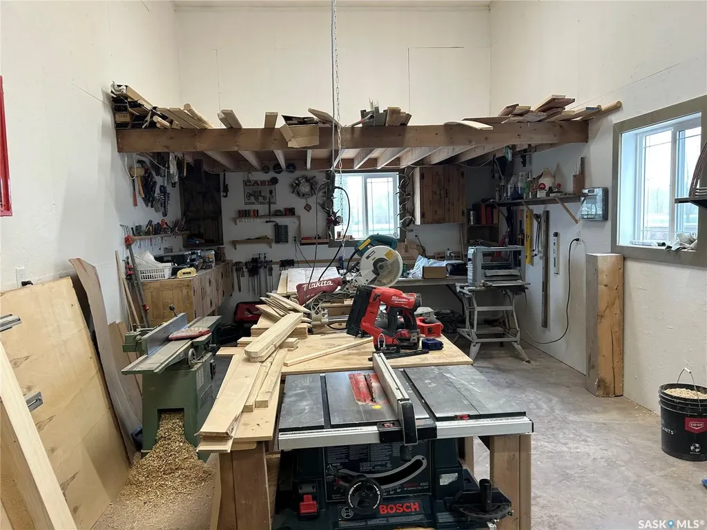 455 4th Street Carrot River SK S0E 0L0