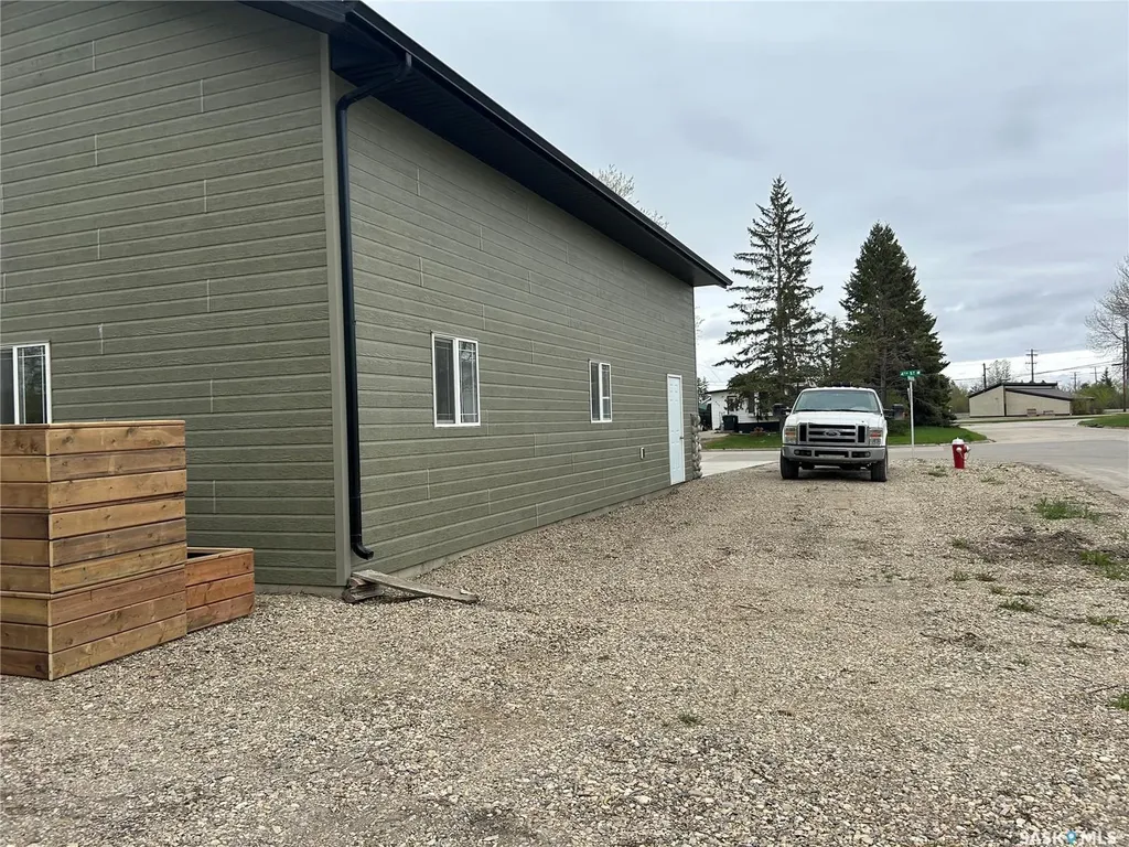 455 4th Street Carrot River SK S0E 0L0