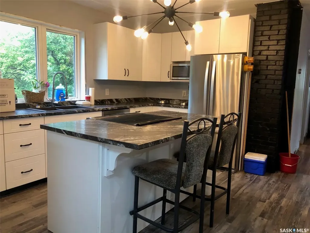 230 2nd Avenue W Canora SK S0A 0L0