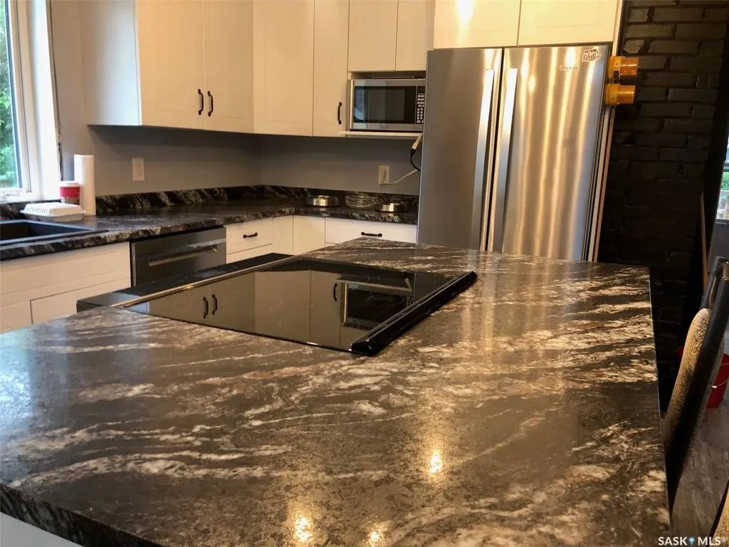 230 2nd Avenue W Canora SK S0A 0L0