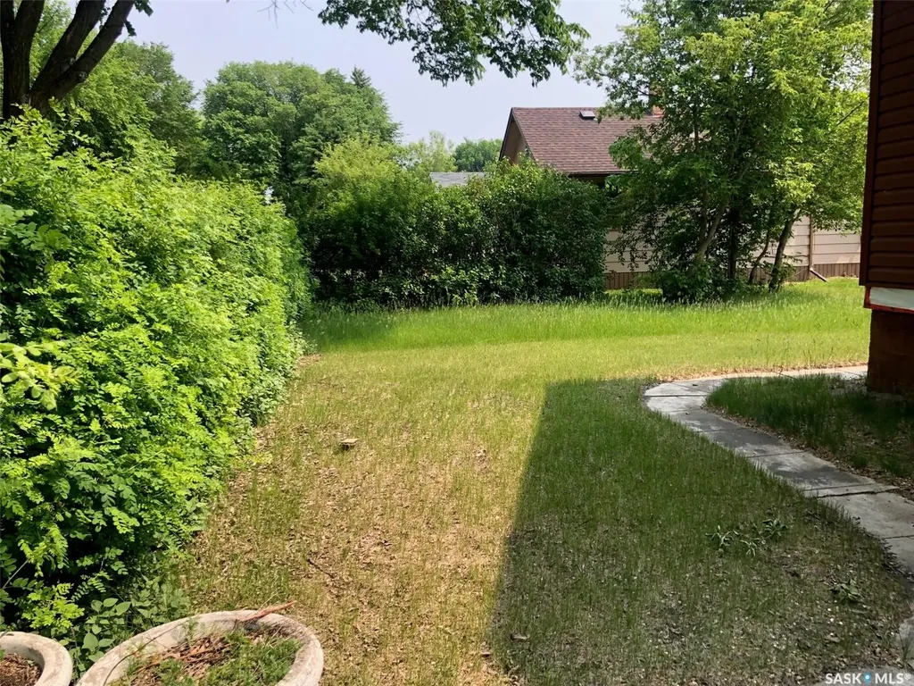 230 2nd Avenue W Canora SK S0A 0L0