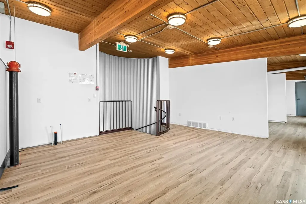 461 Athabasca Street E Moose Jaw SK S6H 0L9