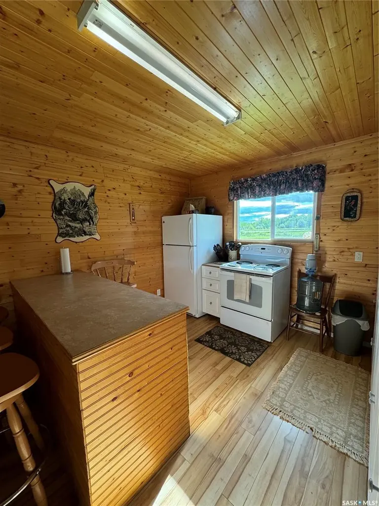 1 George Avenue Clemenceau SK S0E 0Y0