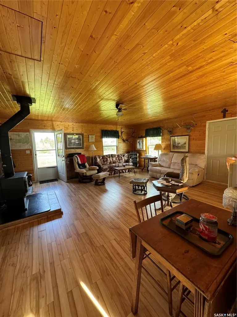 1 George Avenue Clemenceau SK S0E 0Y0