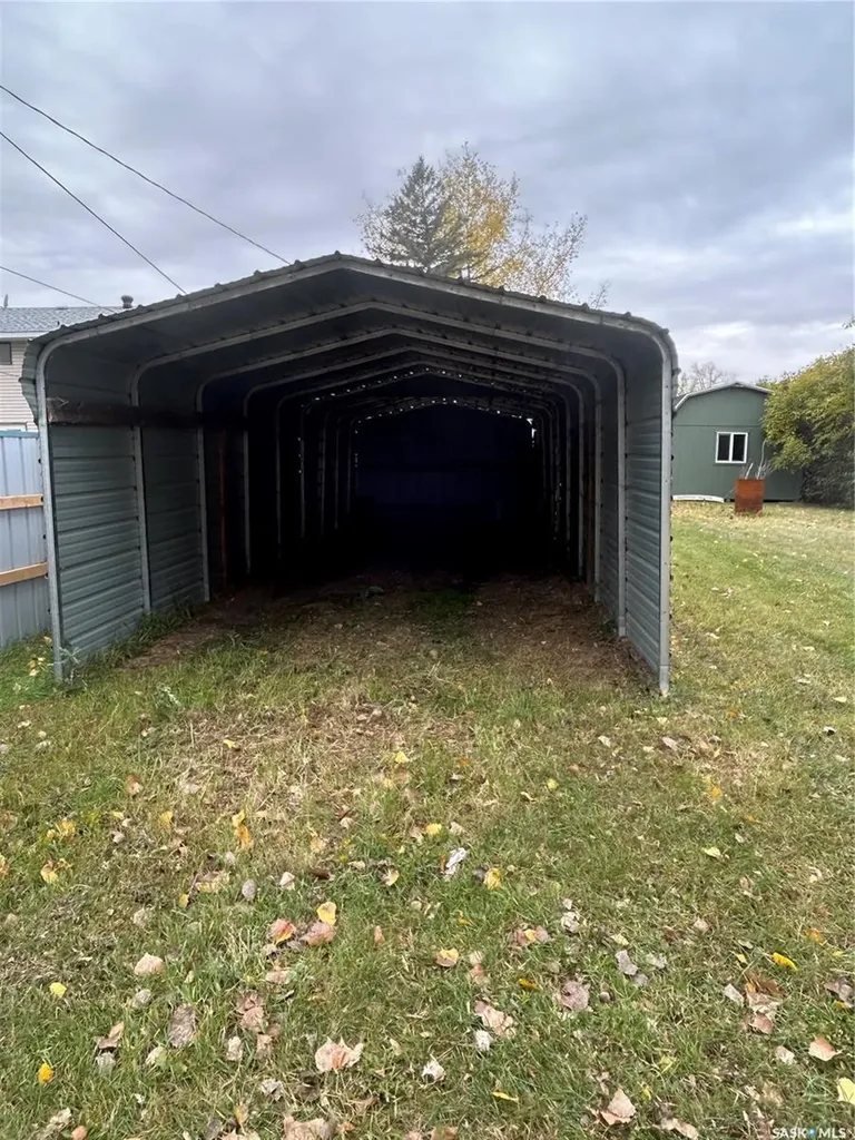 321 White Street Bienfait SK S0C 0M0