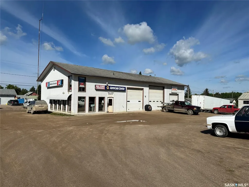 102 4th Avenue N Big River SK S0J 0E0