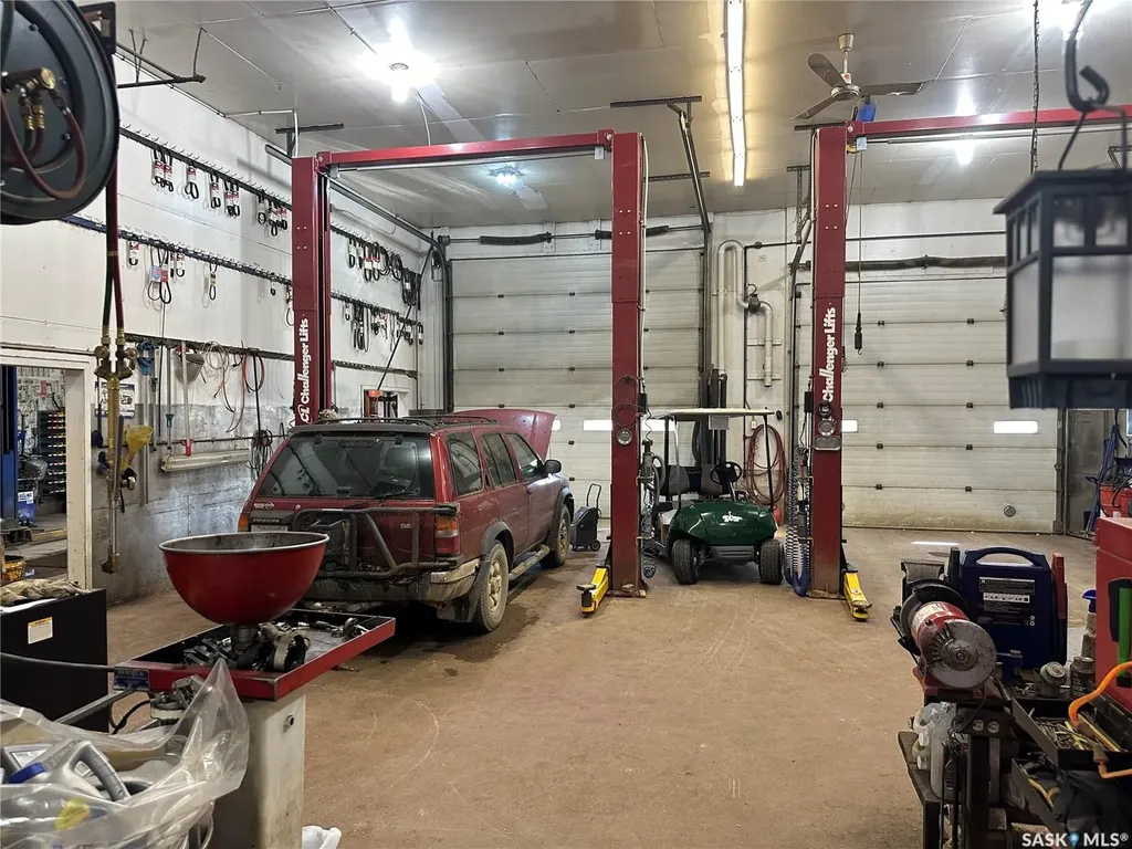 102 4th Avenue N Big River SK S0J 0E0