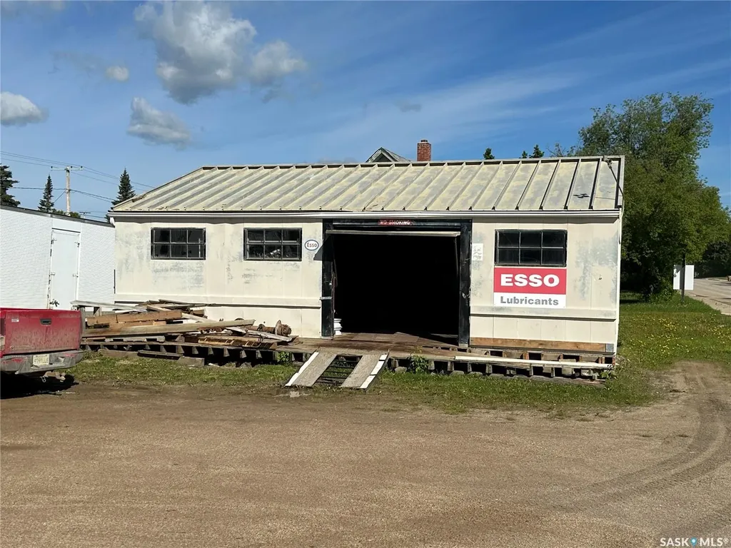 102 4th Avenue N Big River SK S0J 0E0