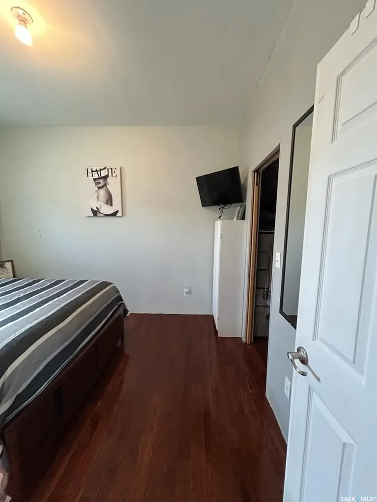 300 6th Avenue W Kindersley SK S0L 1S0