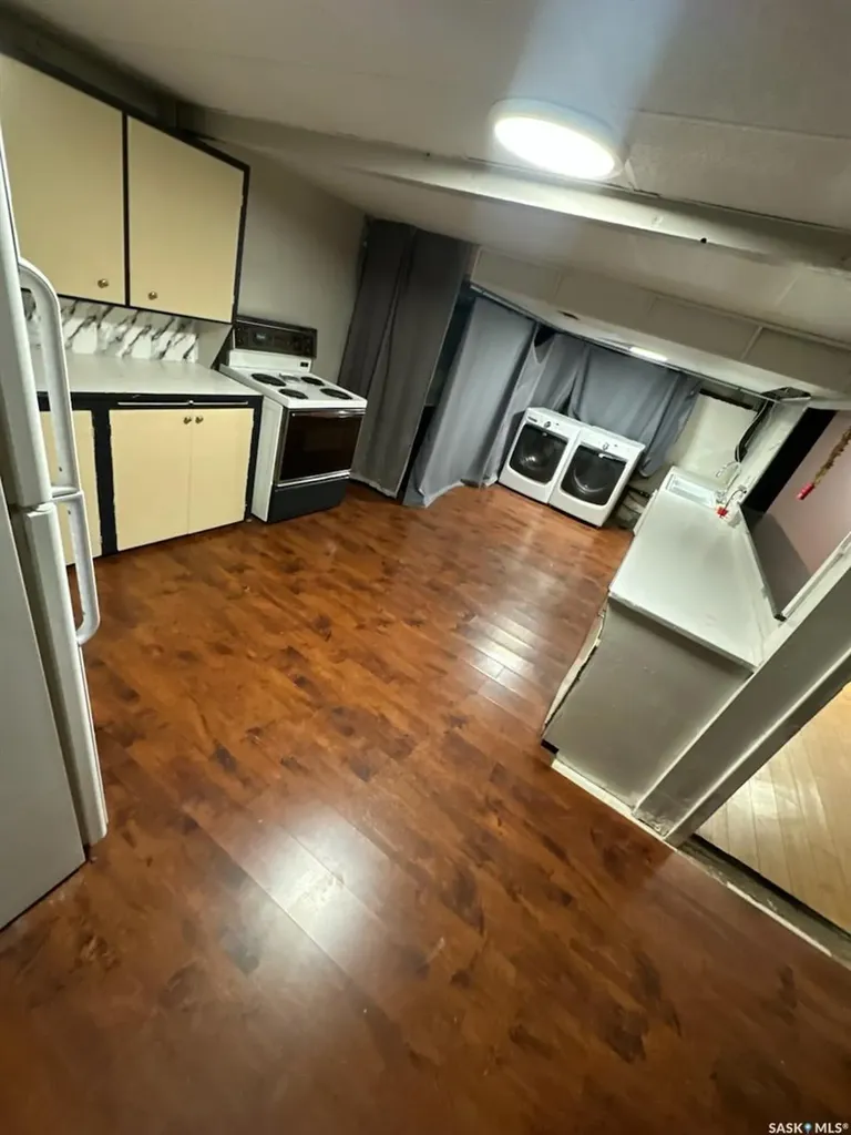 300 6th Avenue W Kindersley SK S0L 1S0