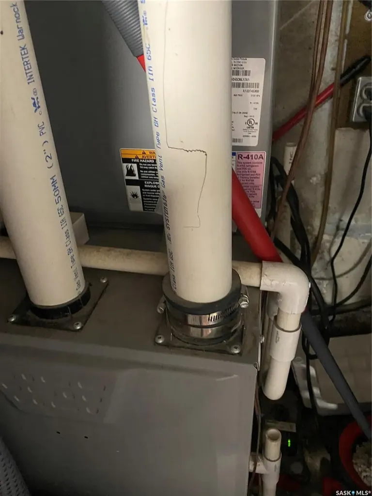 300 6th Avenue W Kindersley SK S0L 1S0