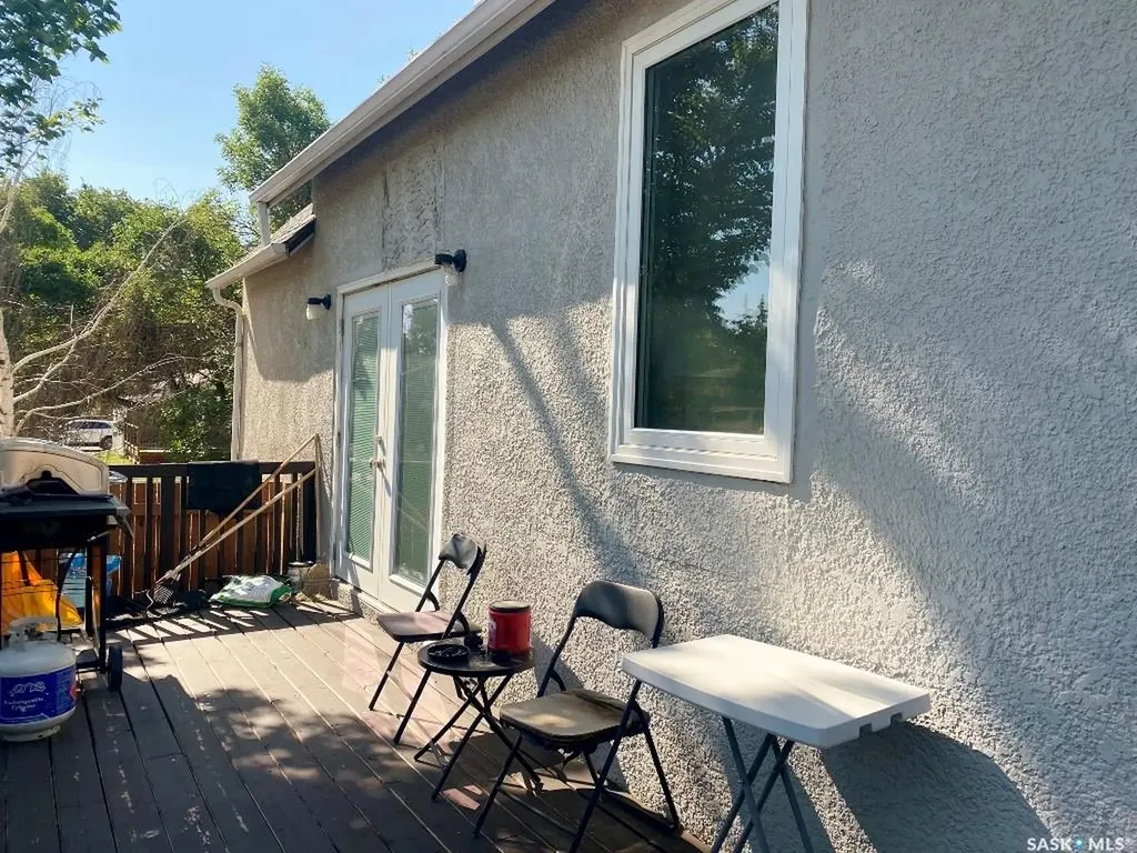 300 6th Avenue W Kindersley SK S0L 1S0