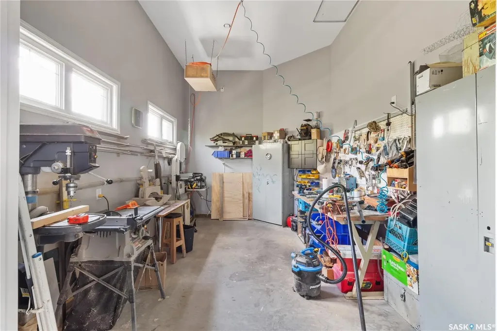 30 Pape Drive Humboldt Rm No. 370 SK S0K 2A0