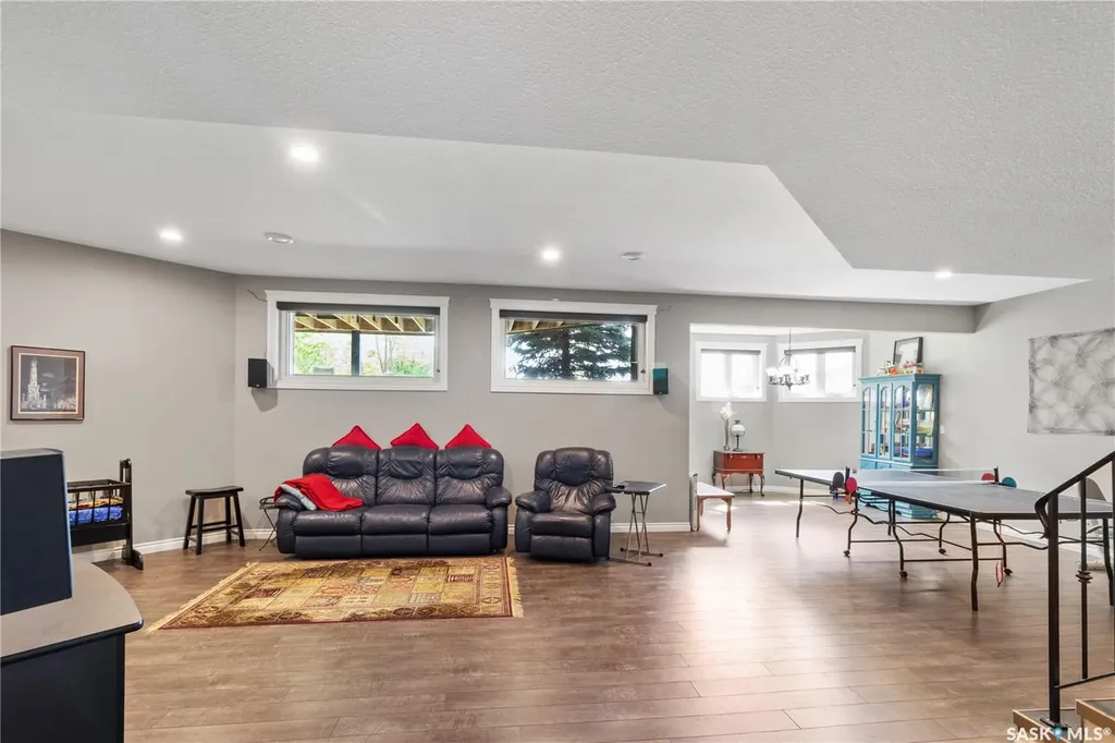 30 Pape Drive Humboldt Rm No. 370 SK S0K 2A0