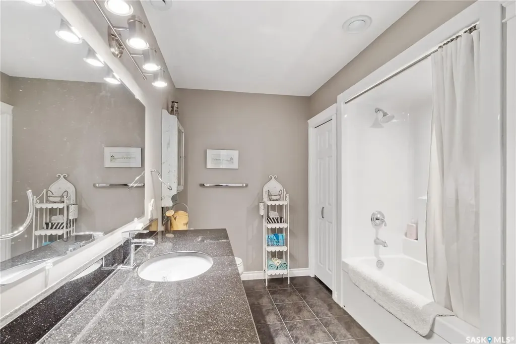 30 Pape Drive Humboldt Rm No. 370 SK S0K 2A0