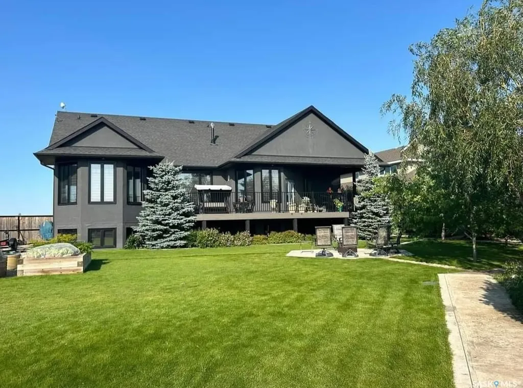 30 Pape Drive Humboldt Rm No. 370 SK S0K 2A0