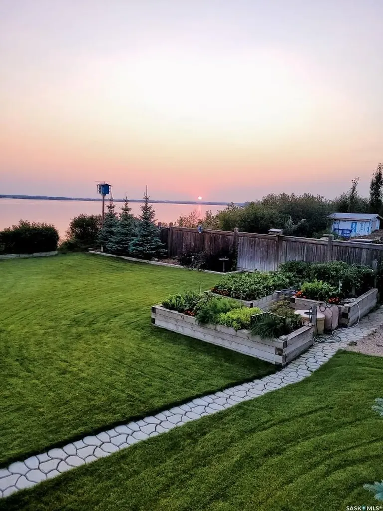 30 Pape Drive Humboldt Rm No. 370 SK S0K 2A0