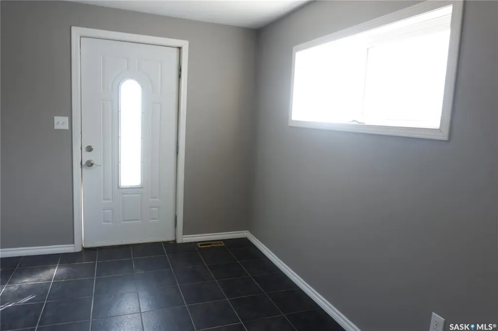 600 Railway Avenue W Assiniboia SK S0H 0B0