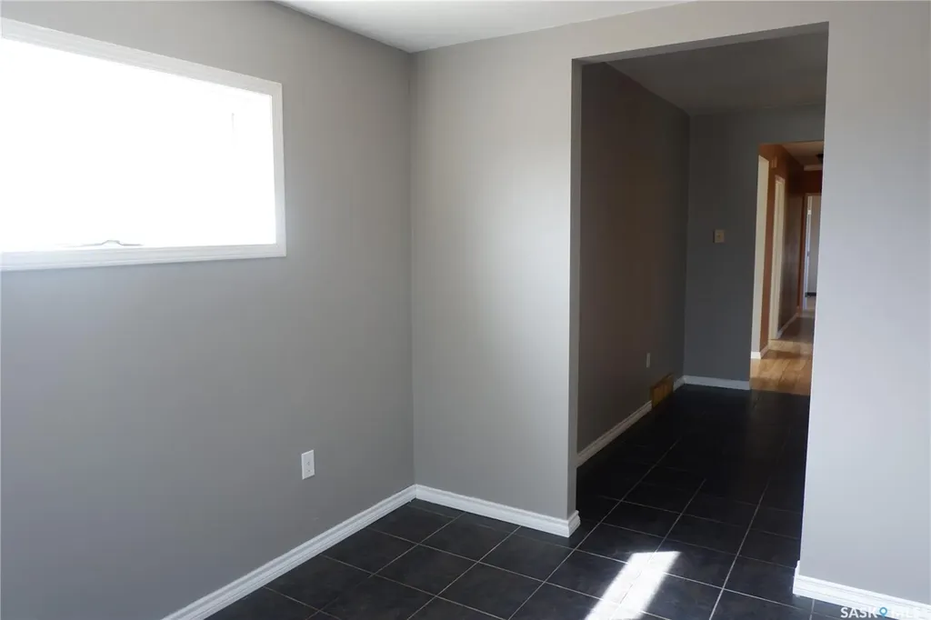 600 Railway Avenue W Assiniboia SK S0H 0B0