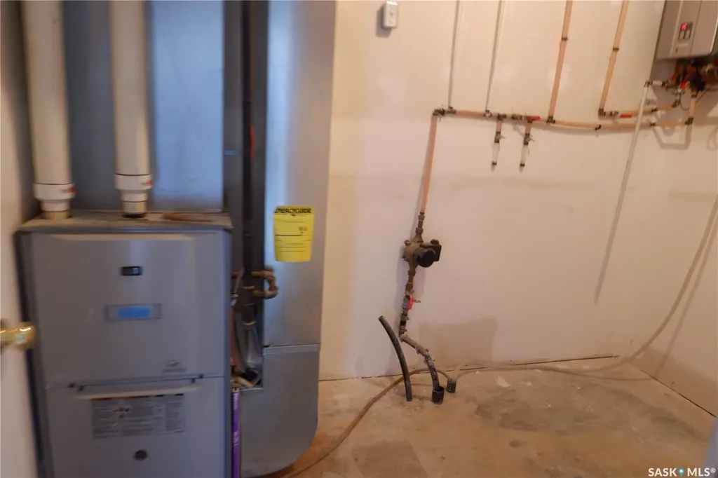 600 Railway Avenue W Assiniboia SK S0H 0B0