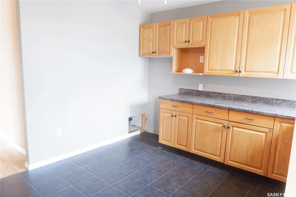 600 Railway Avenue W Assiniboia SK S0H 0B0