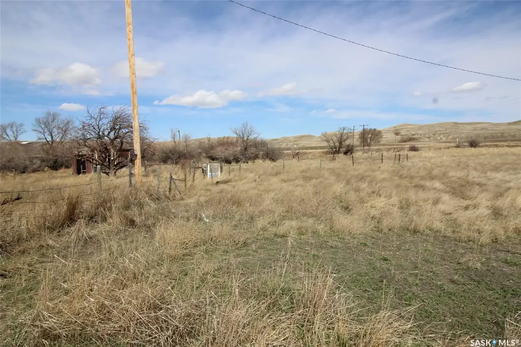 0 Railway Street E Eastend SK S0N 0T0
