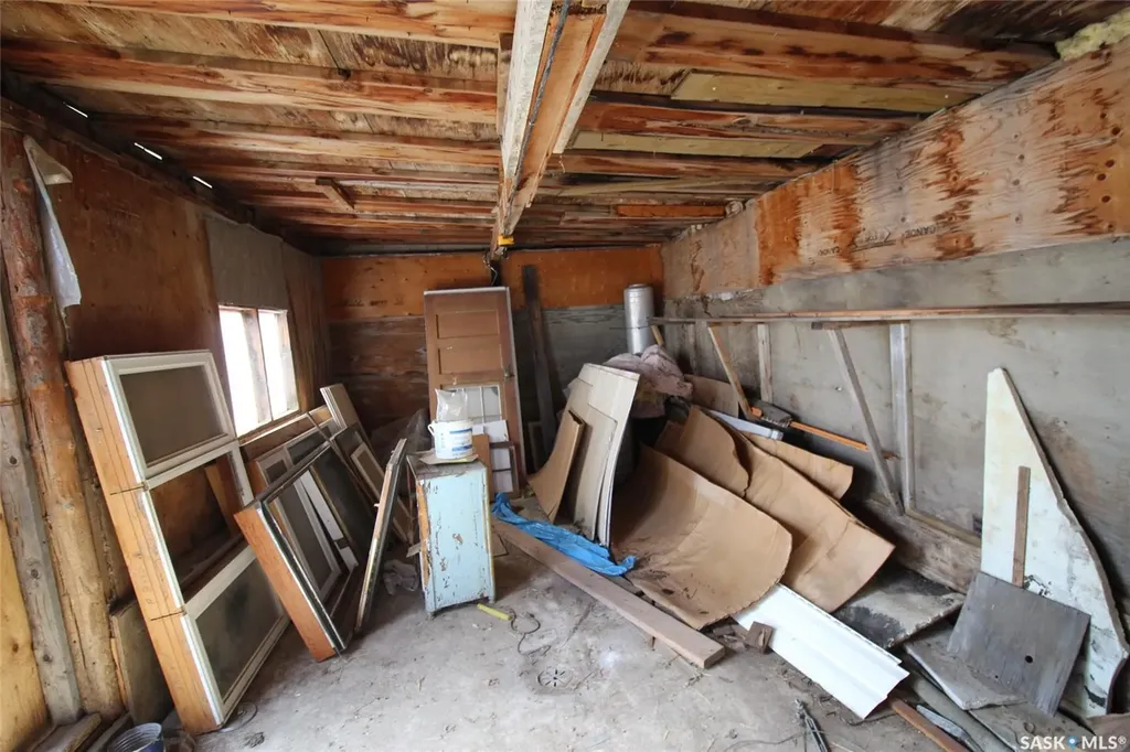 0 Railway Street E Eastend SK S0N 0T0