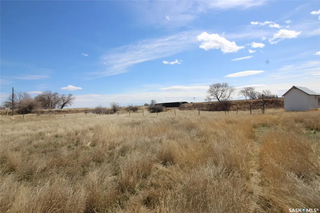 0 Railway Street E Eastend SK S0N 0T0