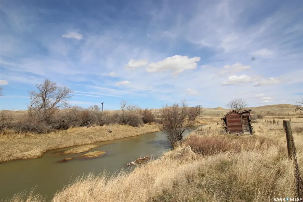 0 Railway Street E Eastend SK S0N 0T0