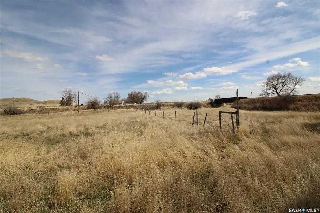 0 Railway Street E Eastend SK S0N 0T0