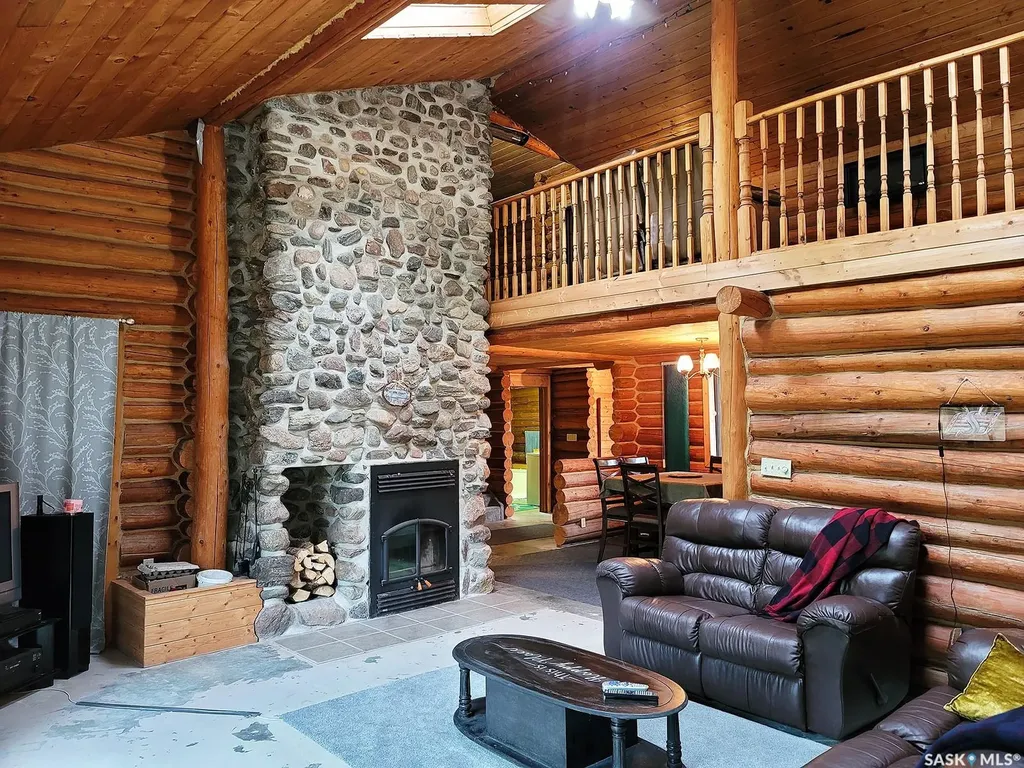 715 Chitek Drive Chitek Lake SK S0J 0L0