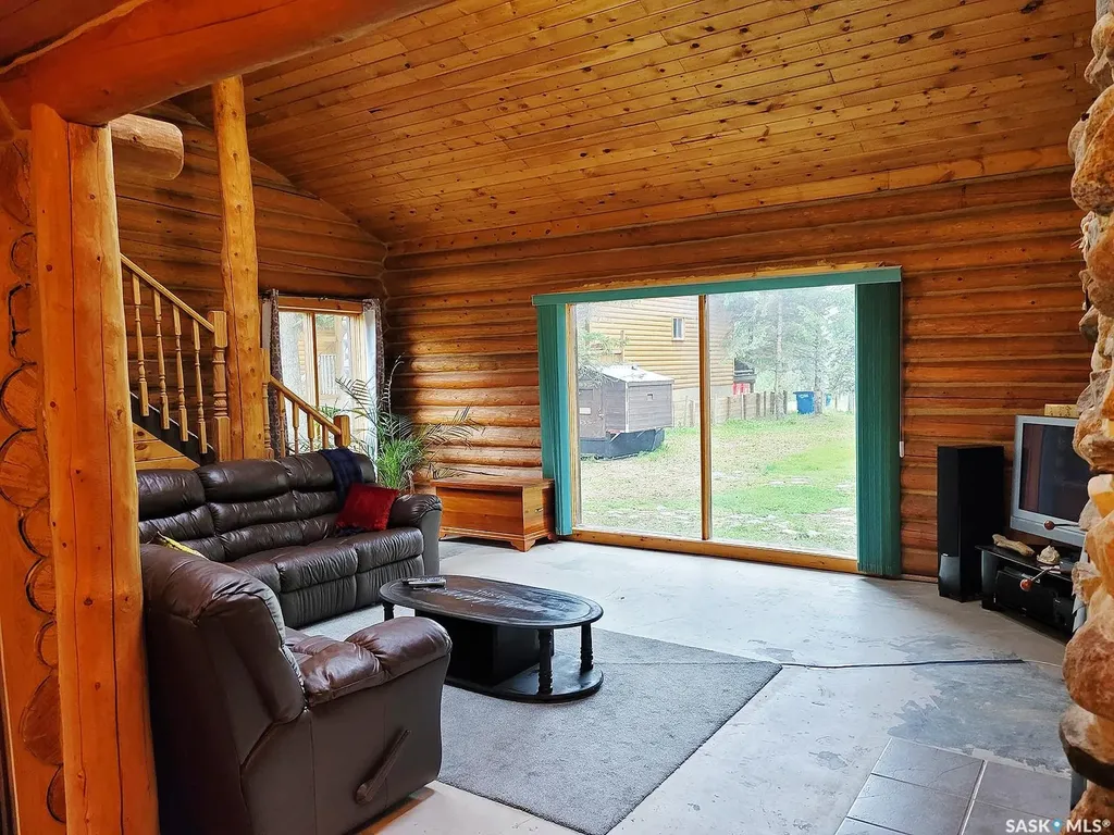 715 Chitek Drive Chitek Lake SK S0J 0L0