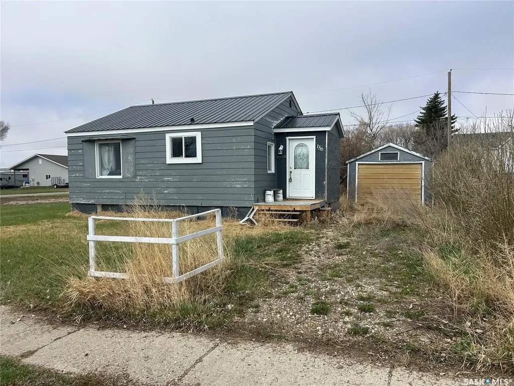 136 Bishop Street Carievale SK S0C 0P0