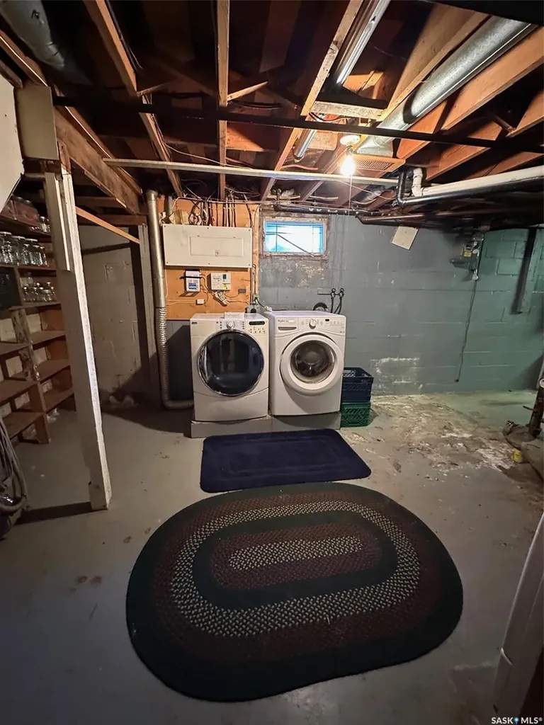 914 George Street Estevan SK S4A 1M6