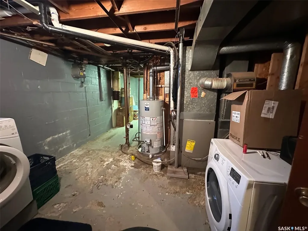 914 George Street Estevan SK S4A 1M6