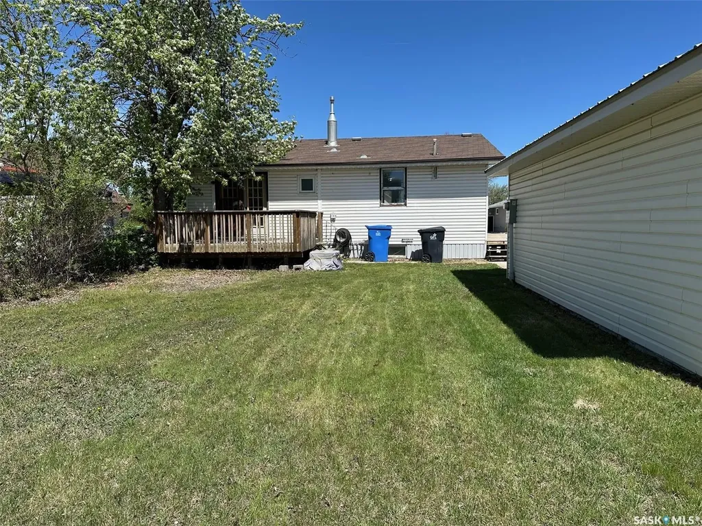 914 George Street Estevan SK S4A 1M6