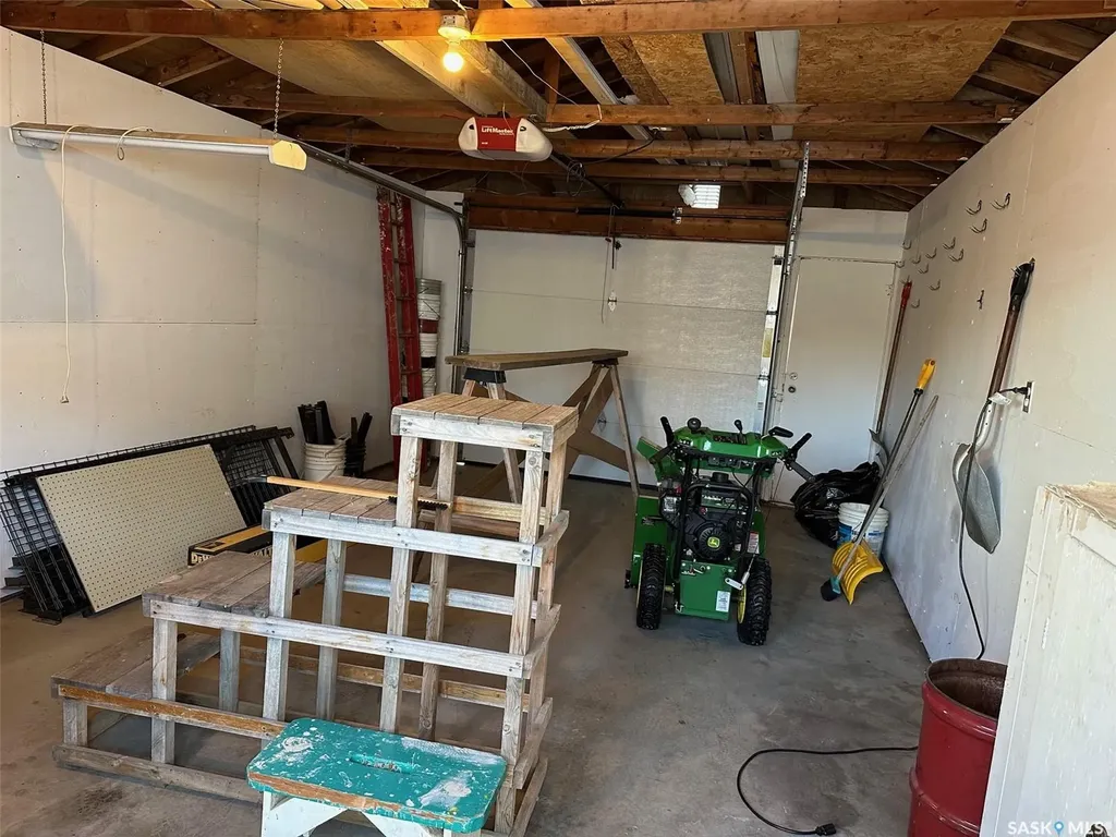 914 George Street Estevan SK S4A 1M6