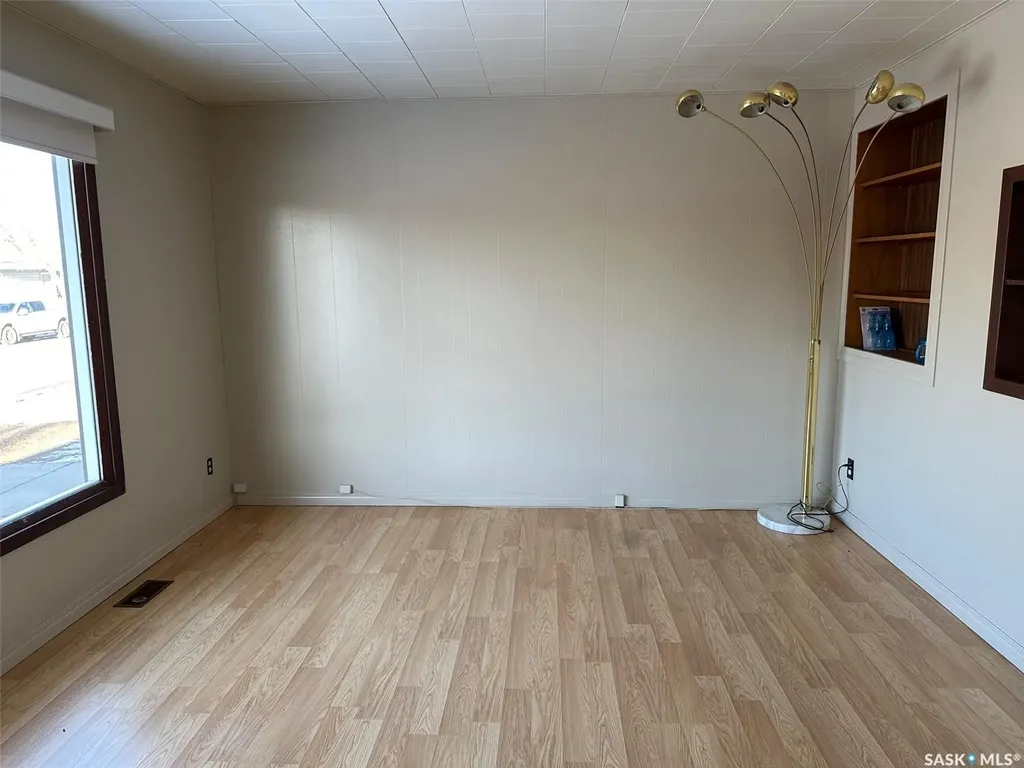 914 George Street Estevan SK S4A 1M6